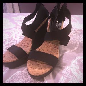 Charles David Black cork lined wedge elastic strap